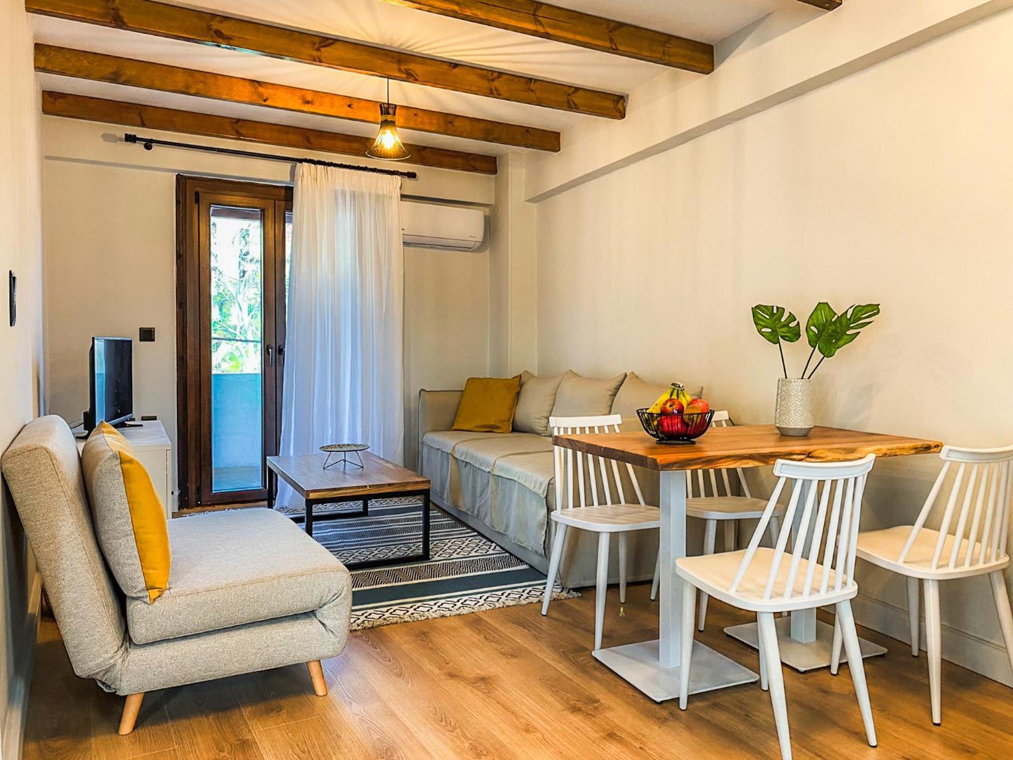 Apellou Apartments Samos Town Exterior photo